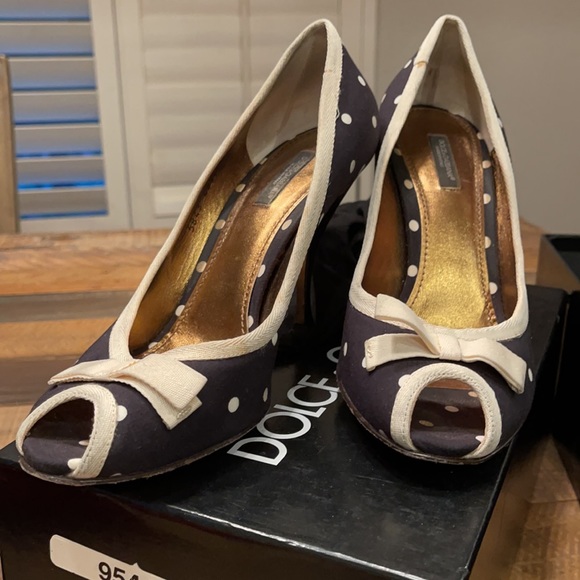 Vintage Dolce and Gabbana black and white polka dot heels - Picture 2 of 3
